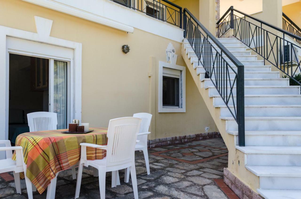Kyrana Apartments Palioúrion Exterior foto